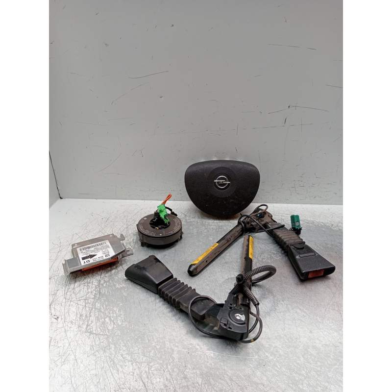 Recambio de kit airbag para opel combo furgoneta/monovolumen 1.3 cdti 16v referencia OEM IAM 24417008 327963935 