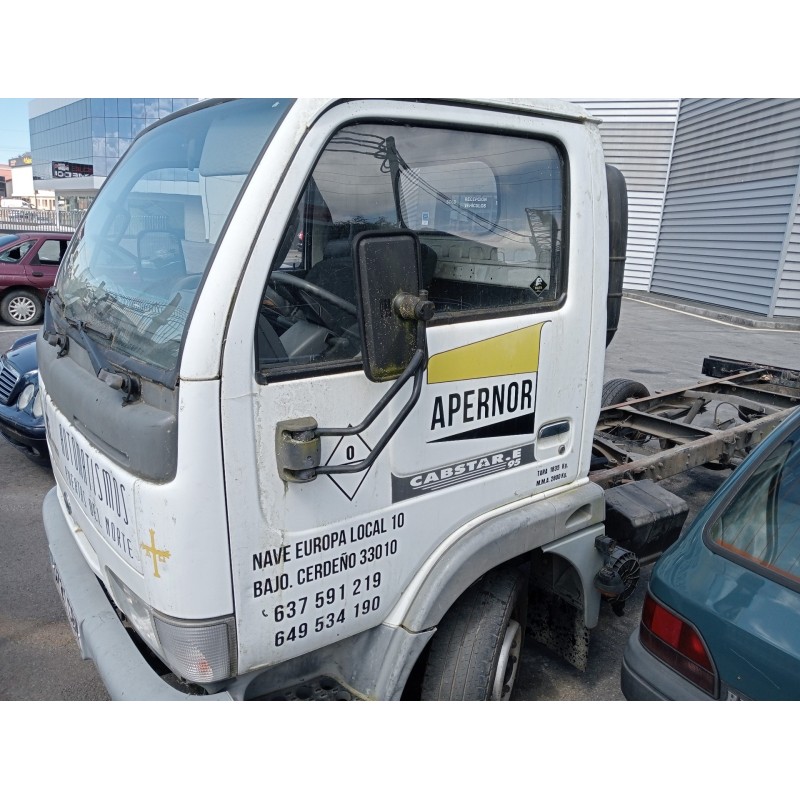 nissan cabstar e del año 2002