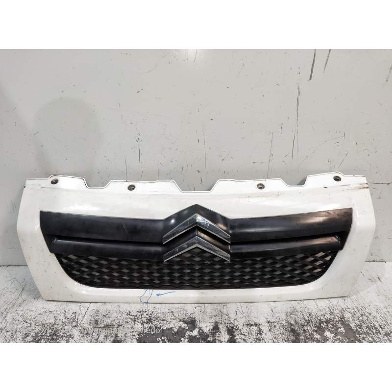 Recambio de rejilla delantera para citroën jumper caja cerrada (06.2006 =>) 30 l1h1 hdi 100 referencia OEM IAM   