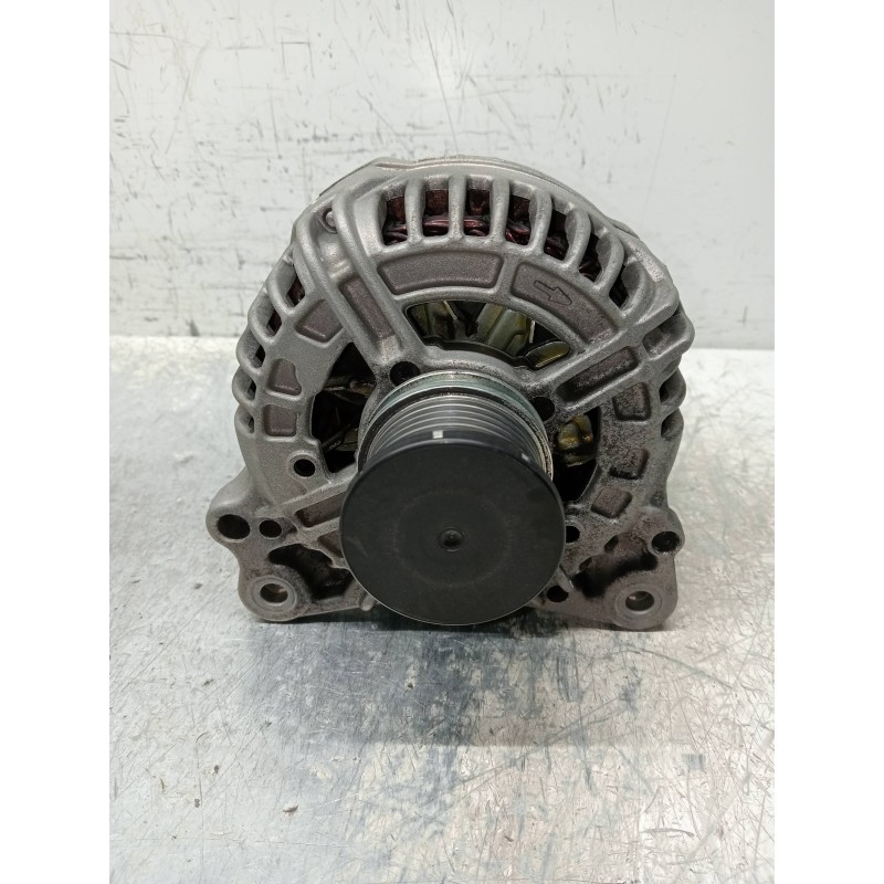 Recambio de alternador para audi a4 ber. (b8) 2.0 16v tdi referencia OEM IAM 0124525114 03G903016E 