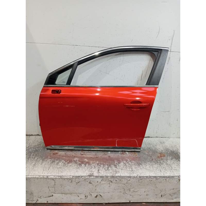 Recambio de puerta delantera izquierda para renault clio v referencia OEM IAM  5P 2019