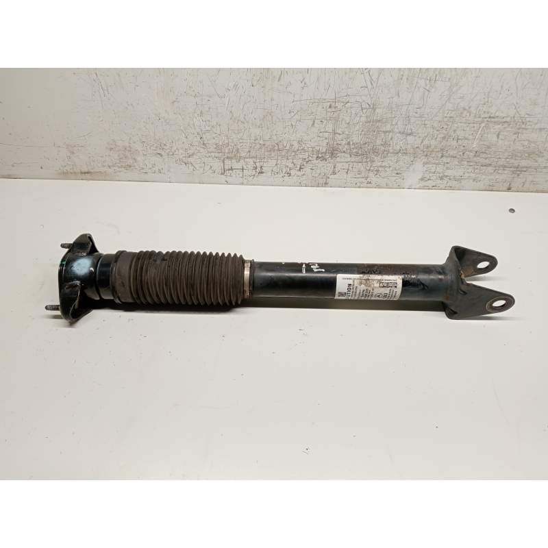Recambio de amortiguador trasero izquierdo para mercedes-benz clase m (w166) referencia OEM IAM A1663261500  