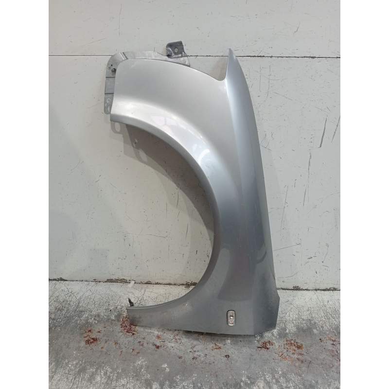 Recambio de aleta delantera izquierda para audi a4 b6 (8e2) 2.5 tdi referencia OEM IAM   2001