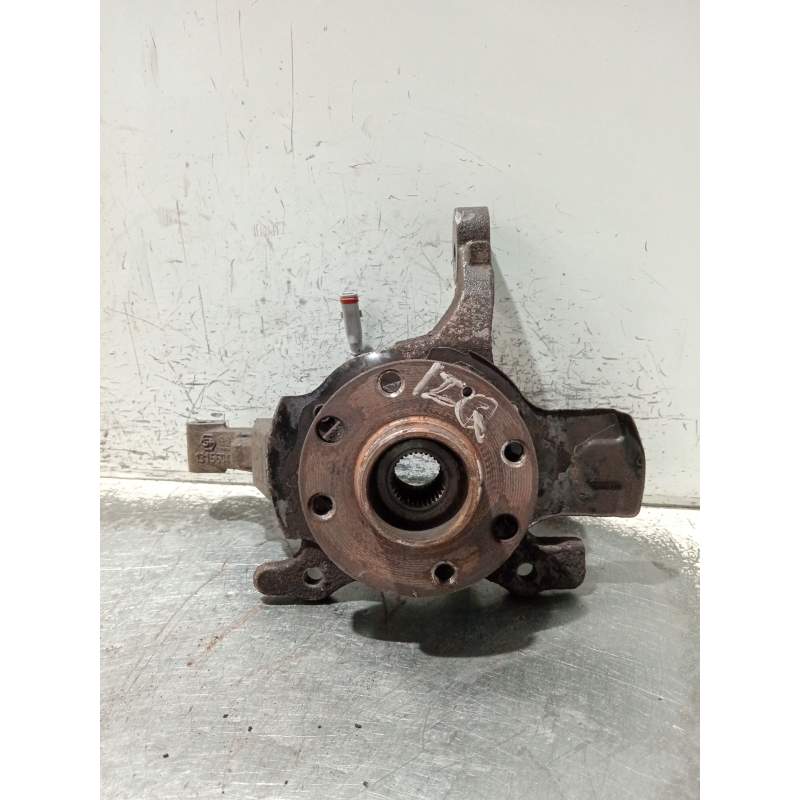 Recambio de mangueta delantera izquierda para opel astra h (a04) 1.4 (l48) referencia OEM IAM 13156047 14G 2004
