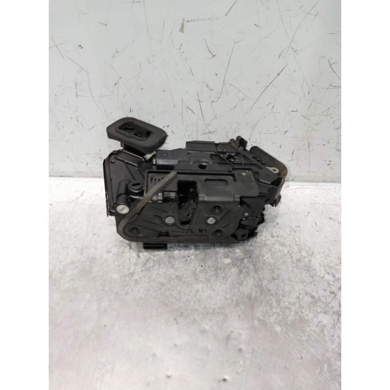 Recambio de motor cierre centralizado trasero izquierdo para volkswagen golf viii lim. (cd1) referencia OEM IAM 5TA839015K  5P