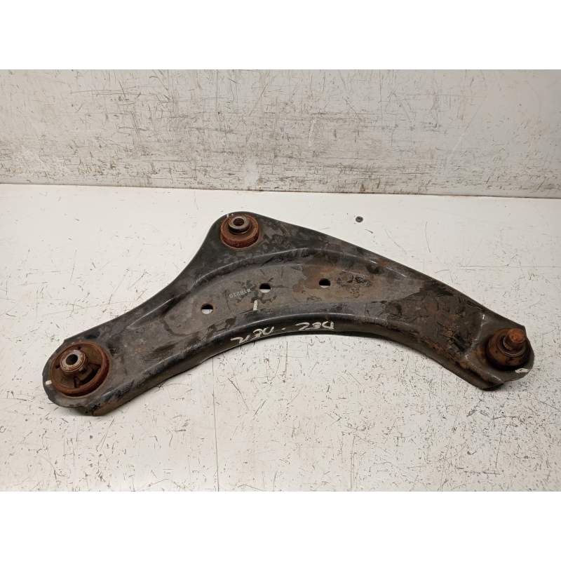 Recambio de brazo suspension inferior delantero derecho para nissan leaf referencia OEM IAM   