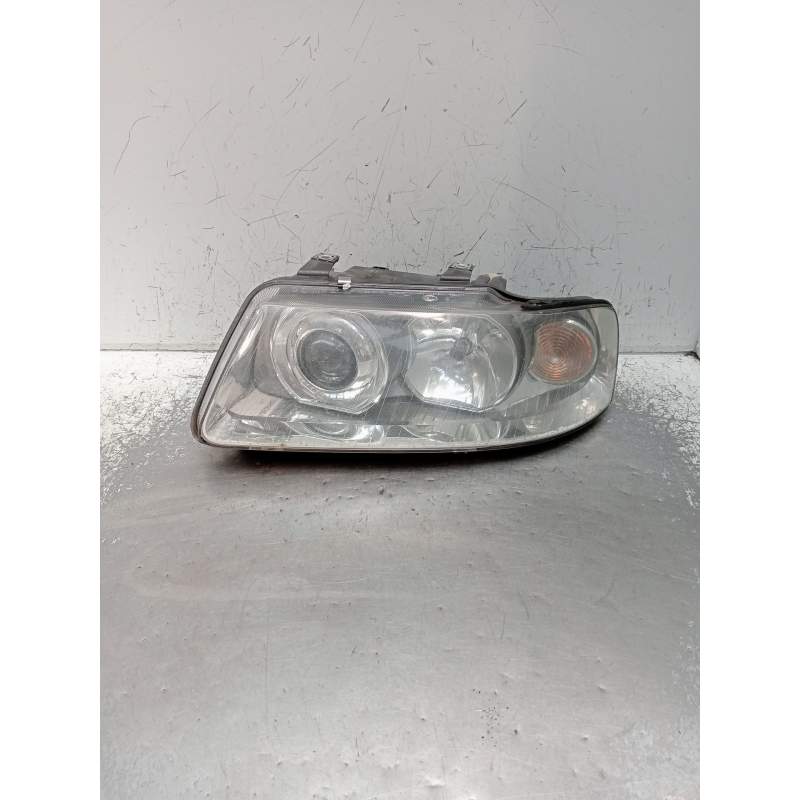 Recambio de faro derecho para audi a3 (8l1) 1.6 referencia OEM IAM   2000