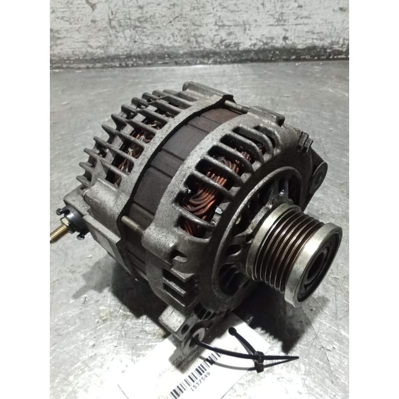 Recambio de alternador para nissan primera (p12) 2.0 referencia OEM IAM LR1110713 23100AU400 110A