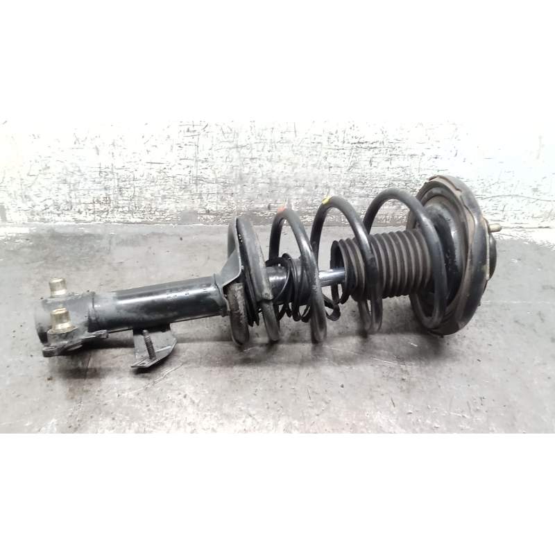Recambio de amortiguador delantero derecho para nissan primera (p12) 2.0 referencia OEM IAM   