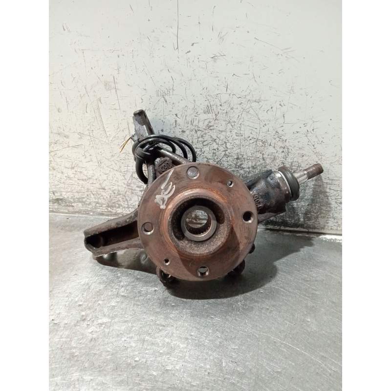 Recambio de mangueta delantera derecha para peugeot partner tepee 1.6 hdi 90 referencia OEM IAM   