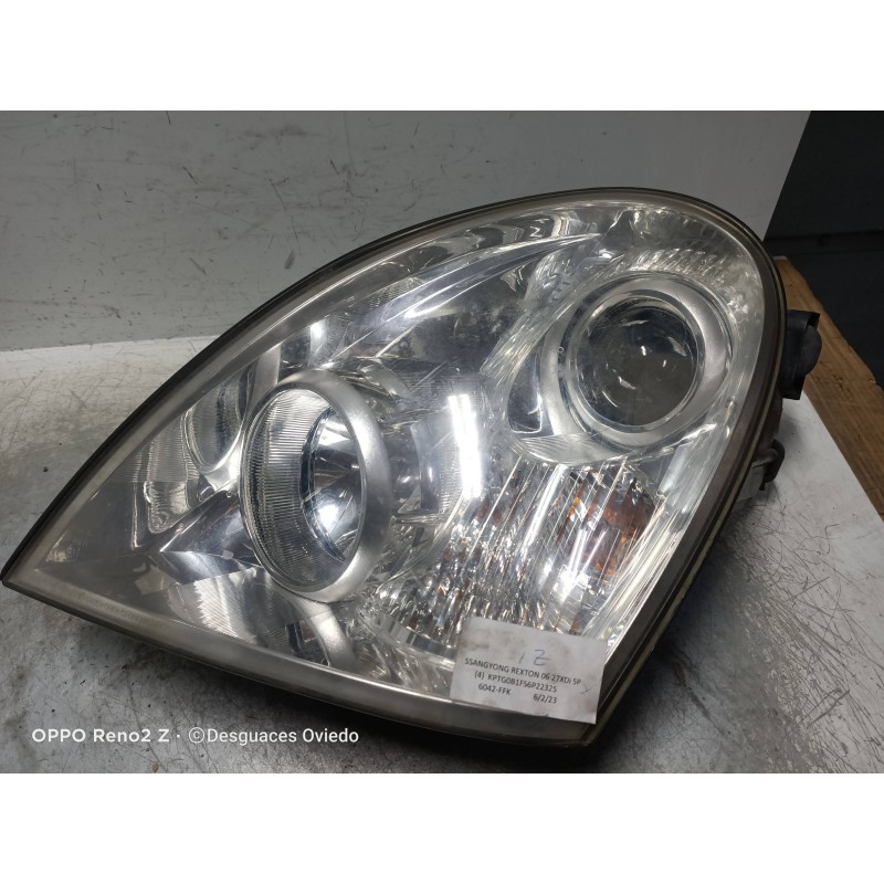 Recambio de faro izquierdo para ssangyong rexton rx 270 plus / 270 xdi plus referencia OEM IAM   