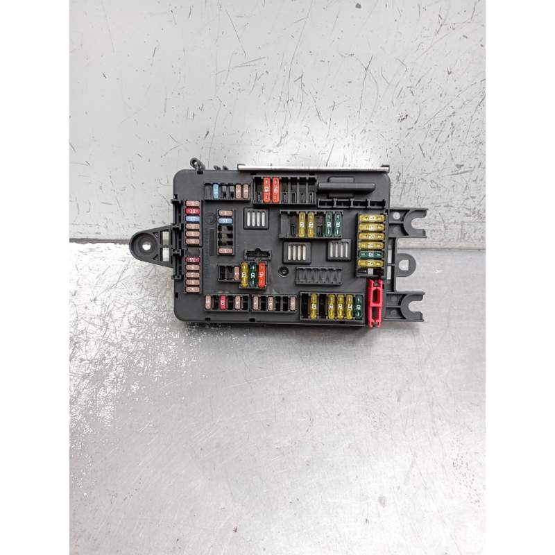 Recambio de caja reles / fusibles para bmw 4 gran coupe (f36) 428 i referencia OEM IAM 933788001 18102014 10688710 
