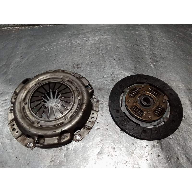 Recambio de kit embrague para daihatsu feroza 1.6 referencia OEM IAM MCK1613 MCK1618 1988