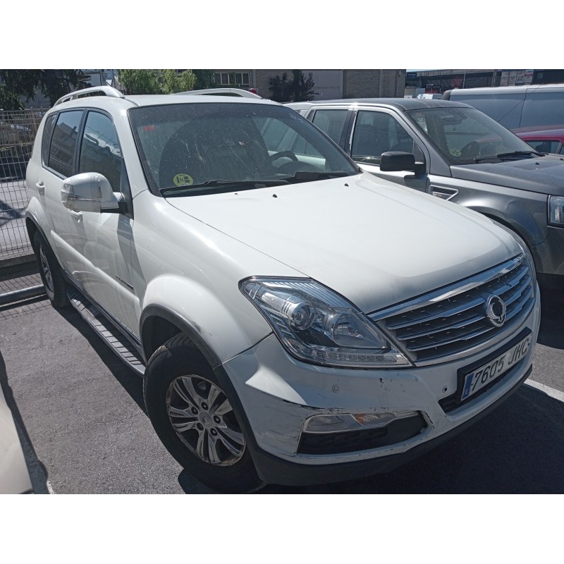 ssangyong rexton w del año 2015