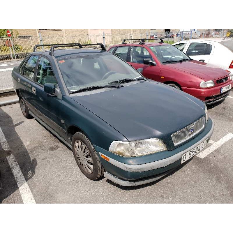 volvo s40 berlina del año 1999