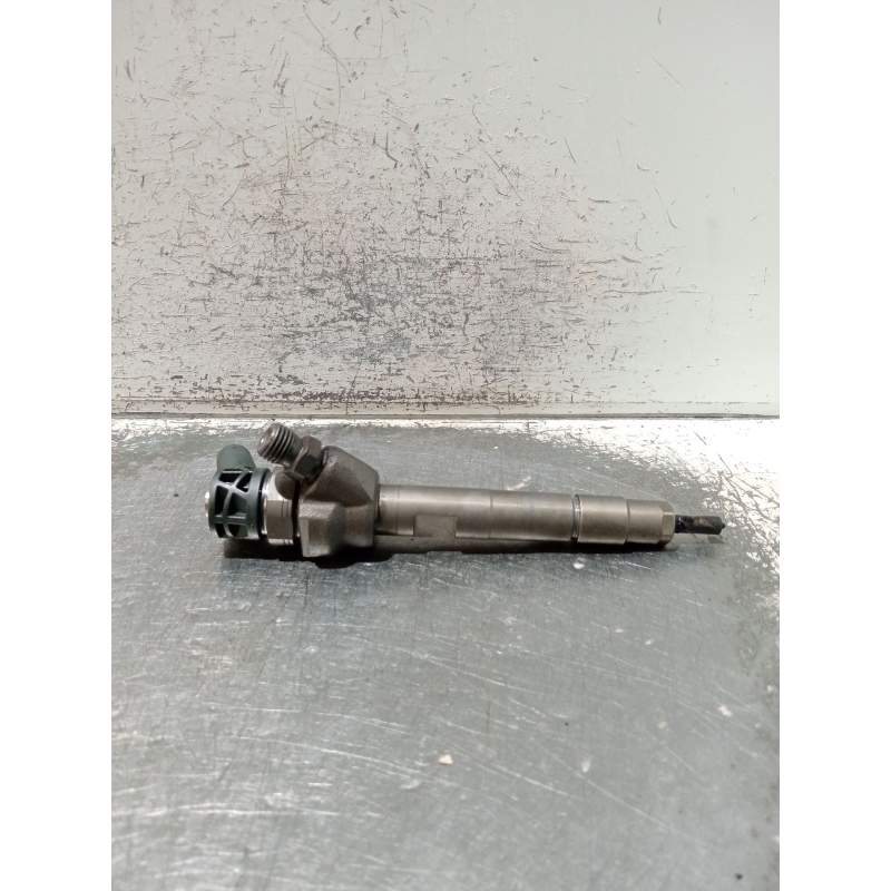 Recambio de inyector para bmw serie 3 berlina (e90) 320d referencia OEM IAM 781070202 0445110382 BOSCH