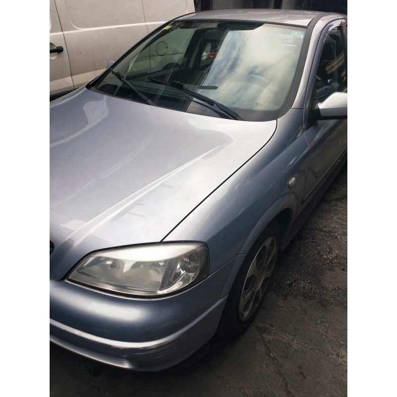 opel astra g berlina del año 2001