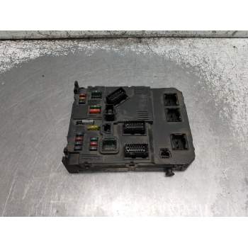 CAJA RELES / FUSIBLES 9650585780 14HDI 2002