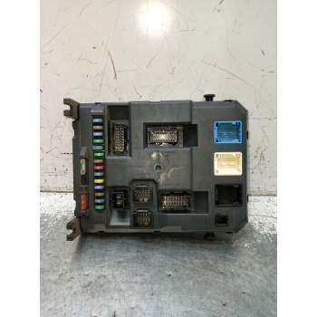 CAJA RELES / FUSIBLES 9674016680 22661F01 2009