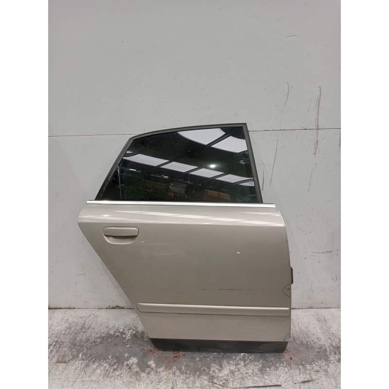 Recambio de puerta trasera derecha para audi a4 berlina (8e) referencia OEM IAM  4P 2001