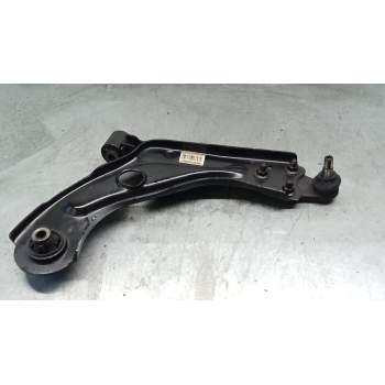 BRAZO SUSPENSION INFERIOR DELANTERO DERECHO 16HDI 2013