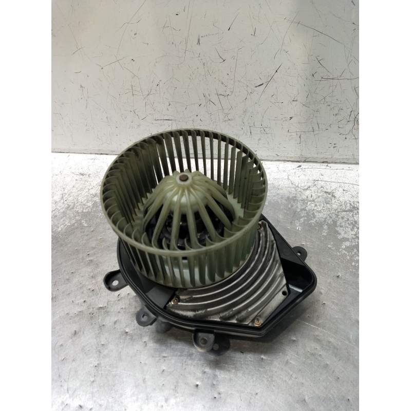 Recambio de motor calefaccion para volkswagen passat b5.5 (3b3) 1.9 tdi referencia OEM IAM 740221233F  2001
