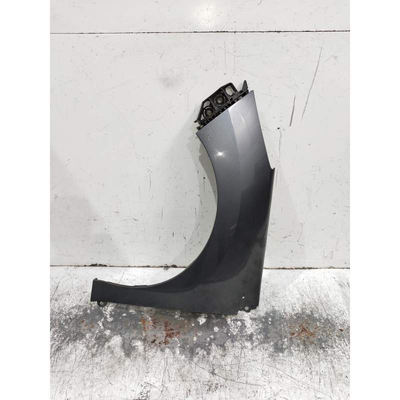Recambio de aleta delantera izquierda para peugeot 308 referencia OEM IAM   2007