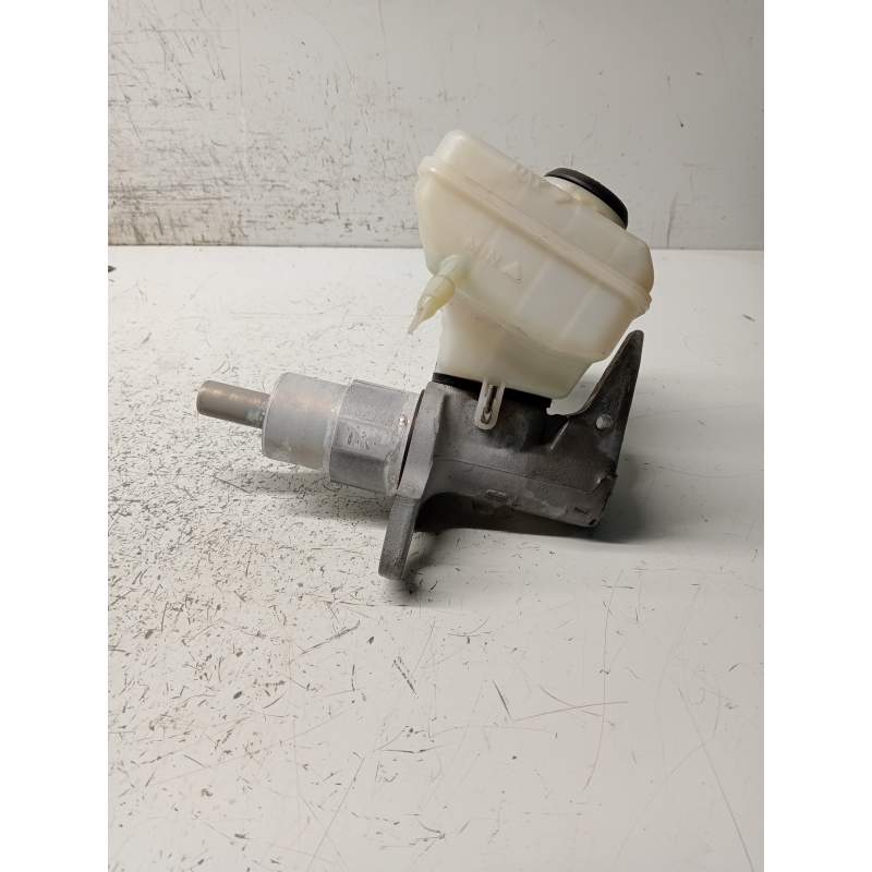 Recambio de bomba freno para audi a4 b8 avant (8k5) 2.0 tdi referencia OEM IAM 8K0611301A  