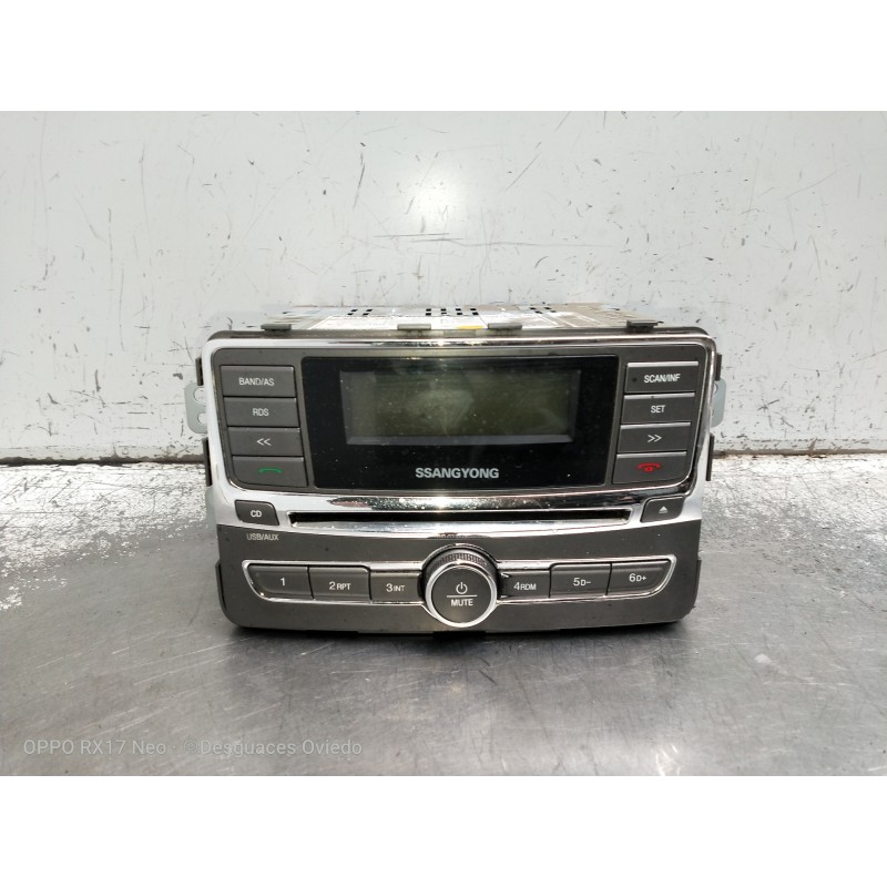 Recambio de sistema audio / radio cd para ssangyong rexton w limited 4wd referencia OEM IAM 8911008C10 10R036734 