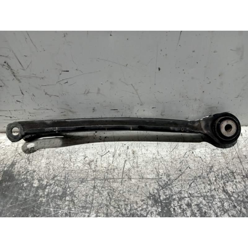 Recambio de brazo suspension inferior trasero derecho para mercedes-benz clase c (w205) lim. referencia OEM IAM A2043521205  