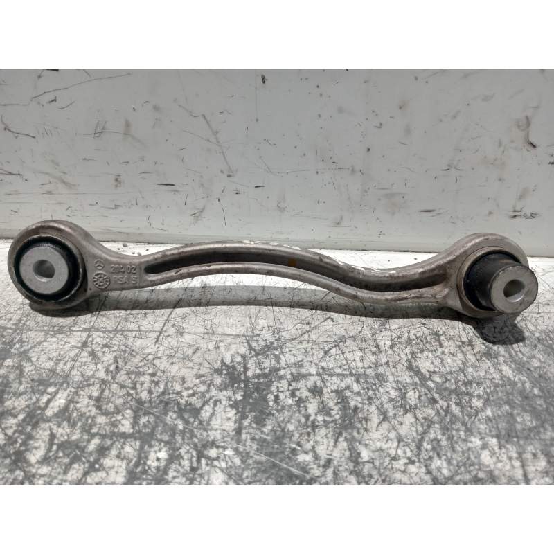 Recambio de brazo suspension inferior trasero derecho para mercedes-benz clase c (w205) lim. referencia OEM IAM 20402RSA5  