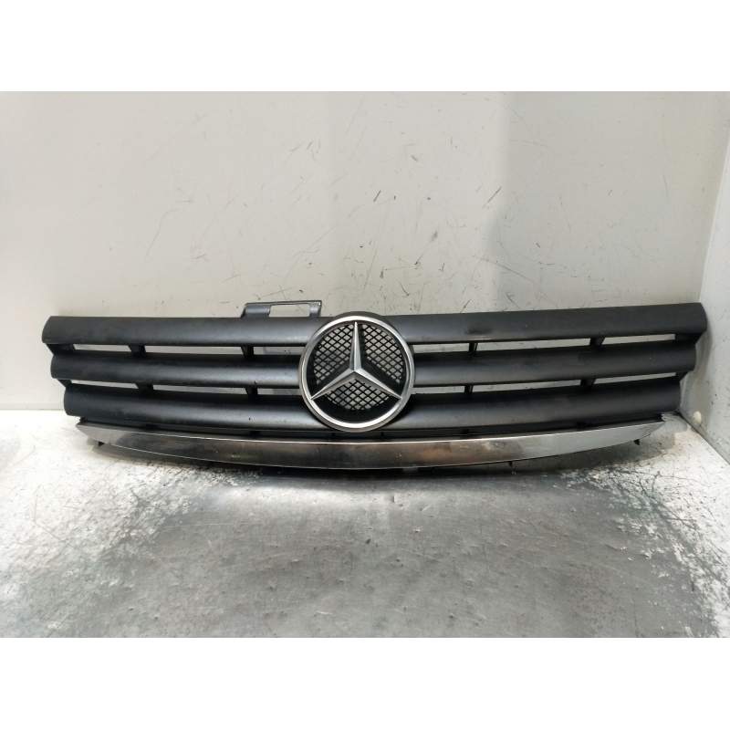 Recambio de rejilla delantera para mercedes-benz clase a (w169) a 160 cdi (169.006, 169.306) referencia OEM IAM  VER FOTOS 2004