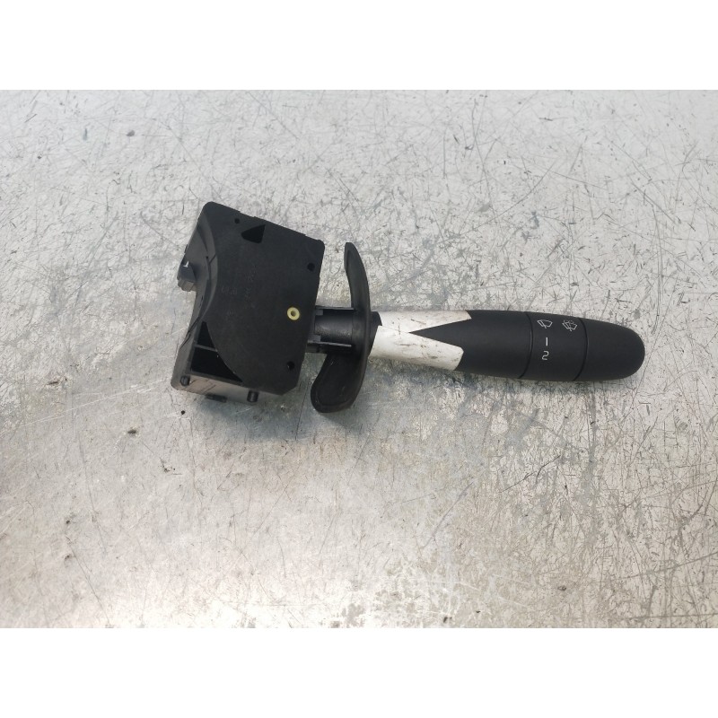 Recambio de mando limpia para dacia logan 1.4 cat referencia OEM IAM 8200375336  