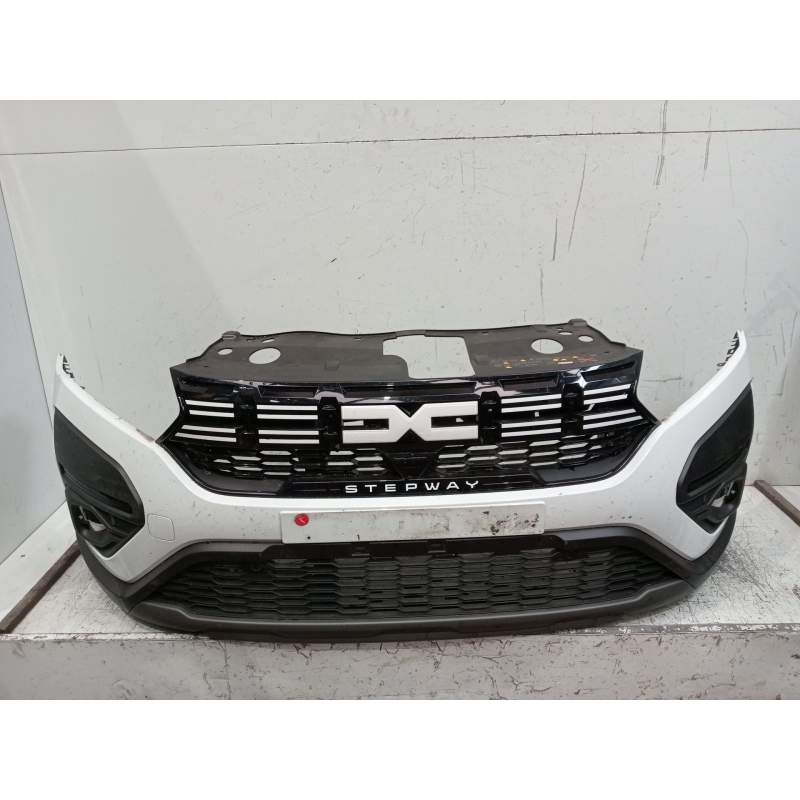 Recambio de paragolpes delantero para dacia sandero iii 1.0 tce 90 eco-g referencia OEM IAM   2021