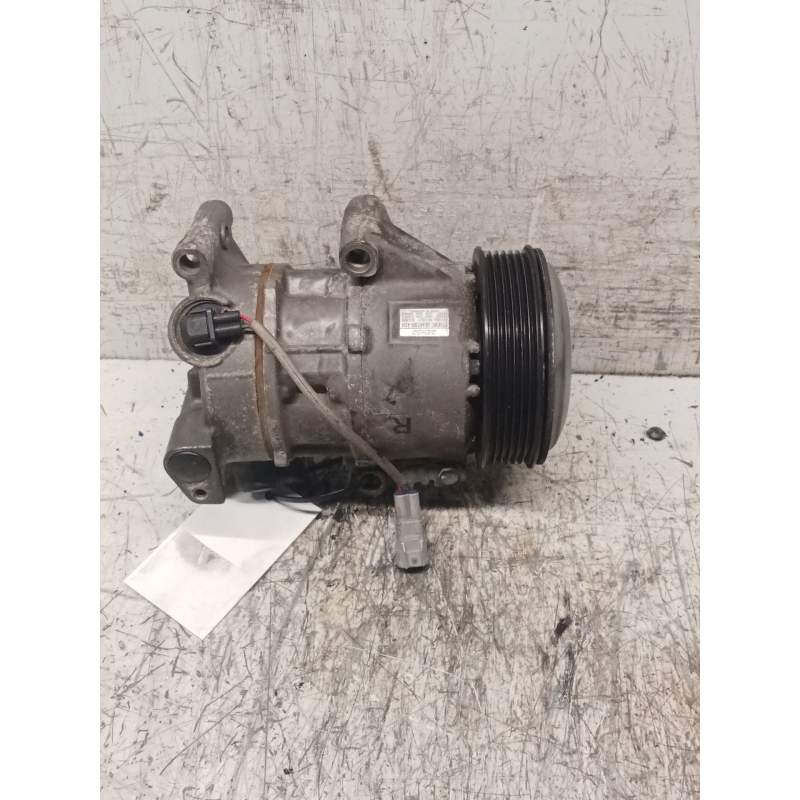 Recambio de compresor aire acondicionado para toyota yaris live referencia OEM IAM 5TSE10CGE4472604201  2013