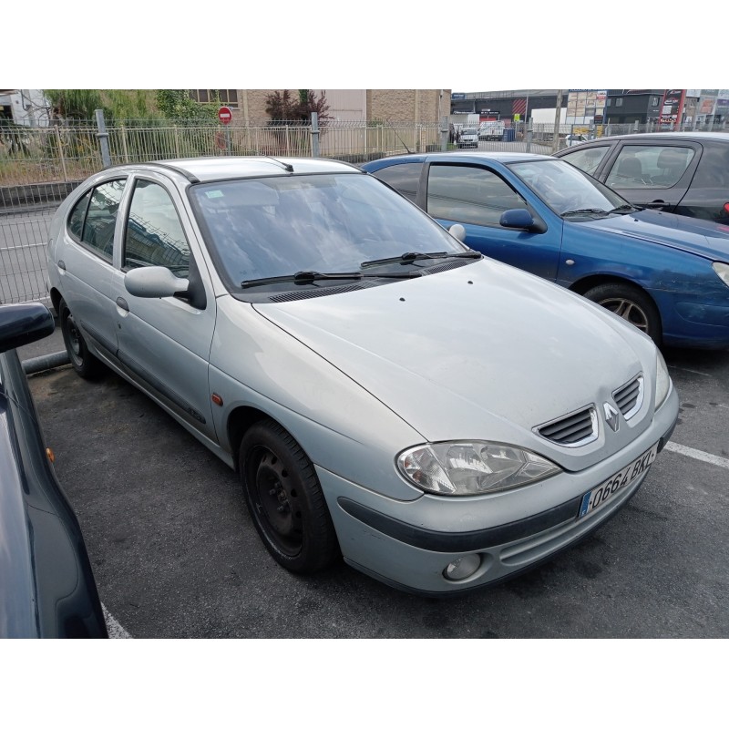 renault megane i fase 2 berlina (ba0) del año 2001