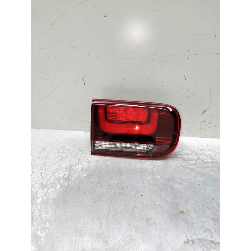 Recambio de piloto trasero izquierdo interior para citroën c4 cactus bluehdi 100 referencia OEM IAM   
