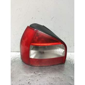 PILOTO TRASERO IZQUIERDO 8L0945095B 2000