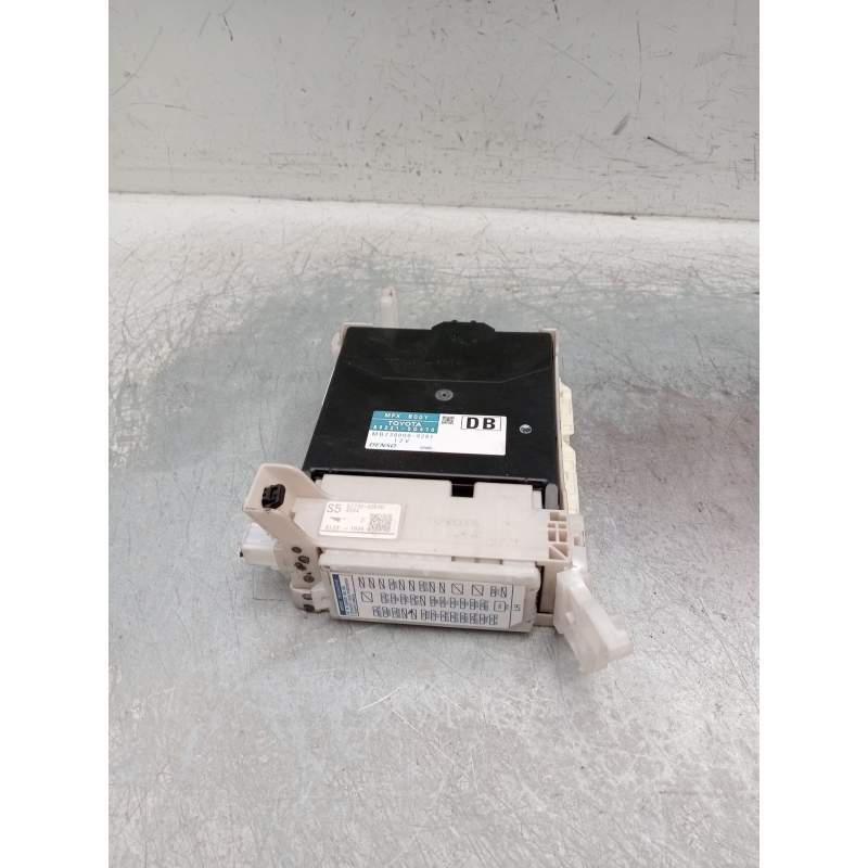 Recambio de modulo electronico para toyota yaris active referencia OEM IAM 892210d470 mb2380009281  2014