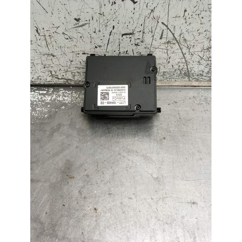 Recambio de modulo electronico para ford puma referencia OEM IAM L1TT19H406CD 28691325S9375573 2019