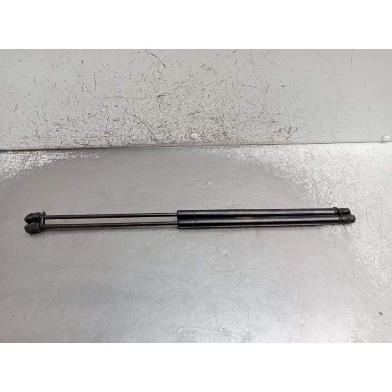 Recambio de amortiguadores capo para jaguar xj luxury referencia OEM IAM AW9316C826AC 031558 0310N 2009