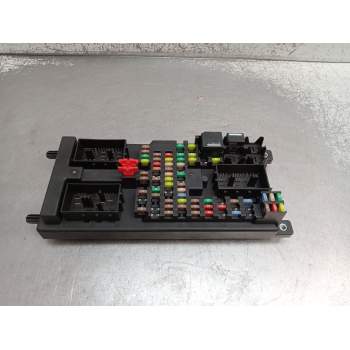 CAJA RELES / FUSIBLES EW9314F041AF 1384623156 529521F05 2009