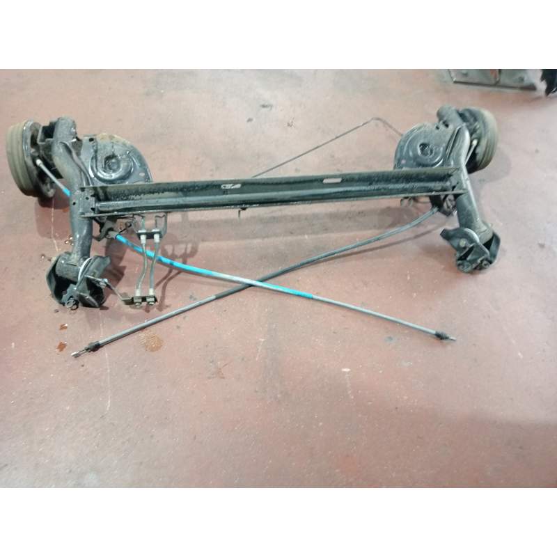 Recambio de puente trasero para renault clio iii 1.2 16v referencia OEM IAM TAMBOR/ABS 12G 2005