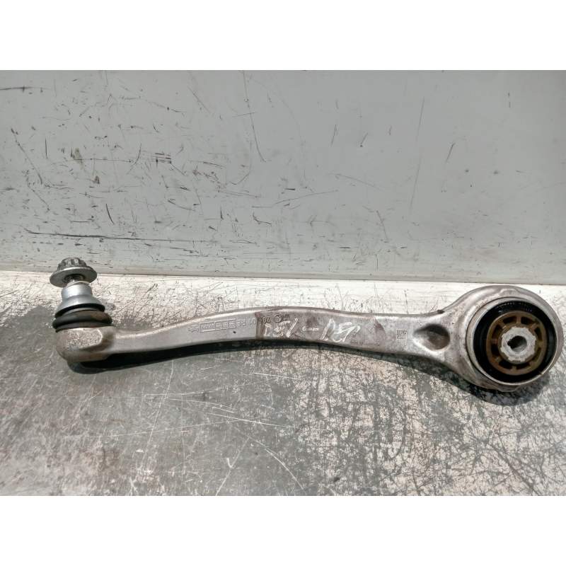 Recambio de brazo suspension inferior delantero derecho para mercedes-benz clase c (w205) lim. referencia OEM IAM 20501RE  