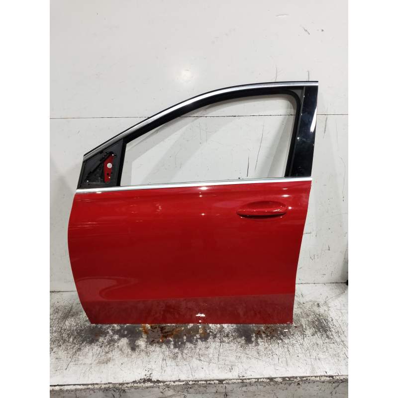 Recambio de puerta delantera izquierda para mercedes-benz clase b (w247) b 200 d referencia OEM IAM   5P