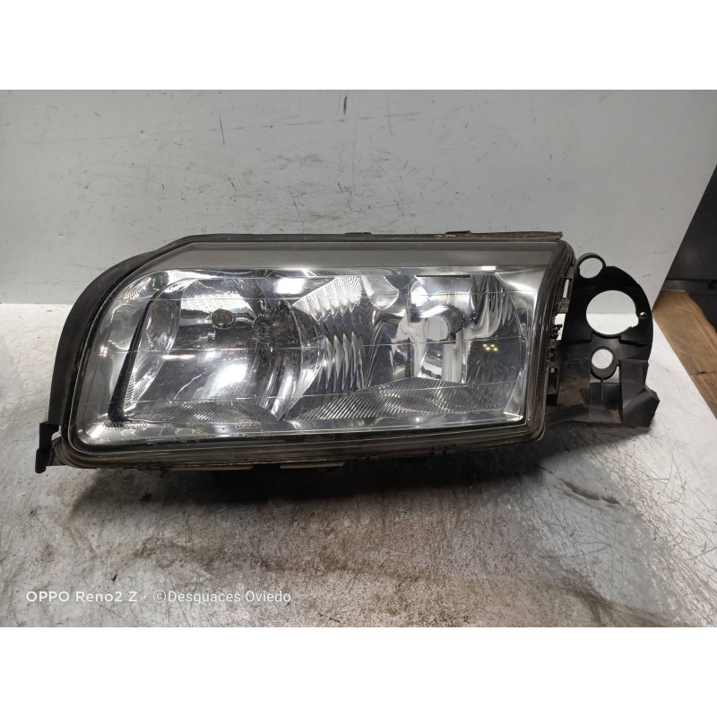 Recambio de faro izquierdo para volvo s80 berlina 2.5 d referencia OEM IAM   