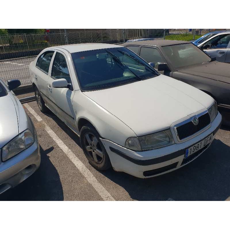 skoda octavia berlina (1u2) del año 2005