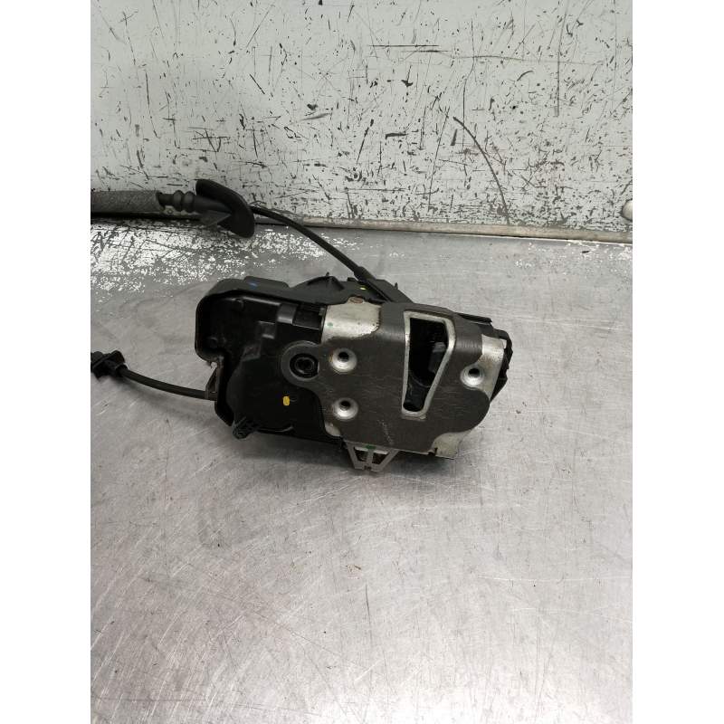 Recambio de motor cierre centralizado delantero derecho para ford puma referencia OEM IAM H1BAA21813LE 5P 2019