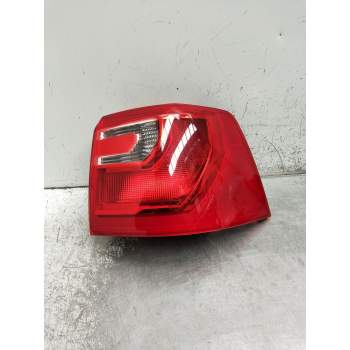 PILOTO TRASERO DERECHO 7N5945096E 89504975 2010