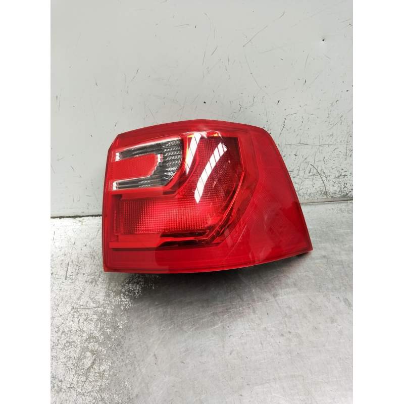 Recambio de piloto trasero derecho para seat alhambra (710, 711) 2.0 tdi referencia OEM IAM 7N5945096E 89504975 2010